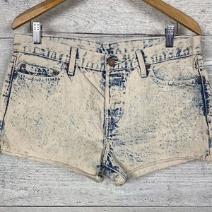 LEVI'S Button Fly Acid Wash Short Shorts Rolled Hem 2.5" SIZE 32